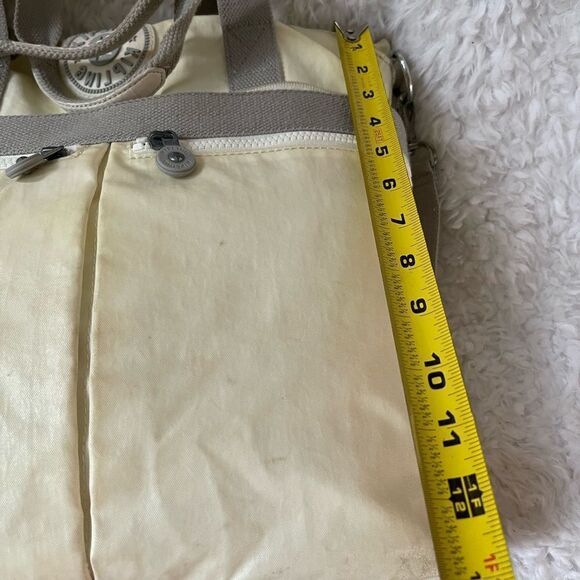 Kipling off white Nylon shoulder bag with gray fabric trims and straps . - Picture 4 of 13